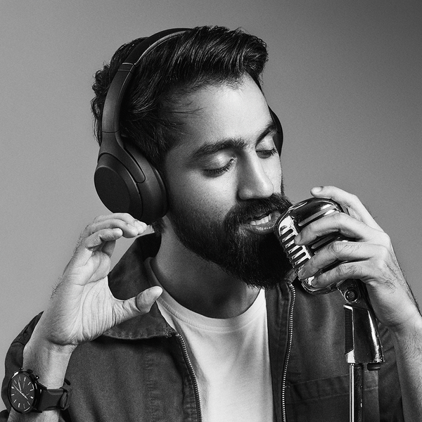 Say नमस्ते, Bonjour, こんにちは, Olá, and HELLO…  to our new icon, Anirudh Deshmukh!